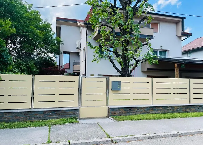 Apartment Armic